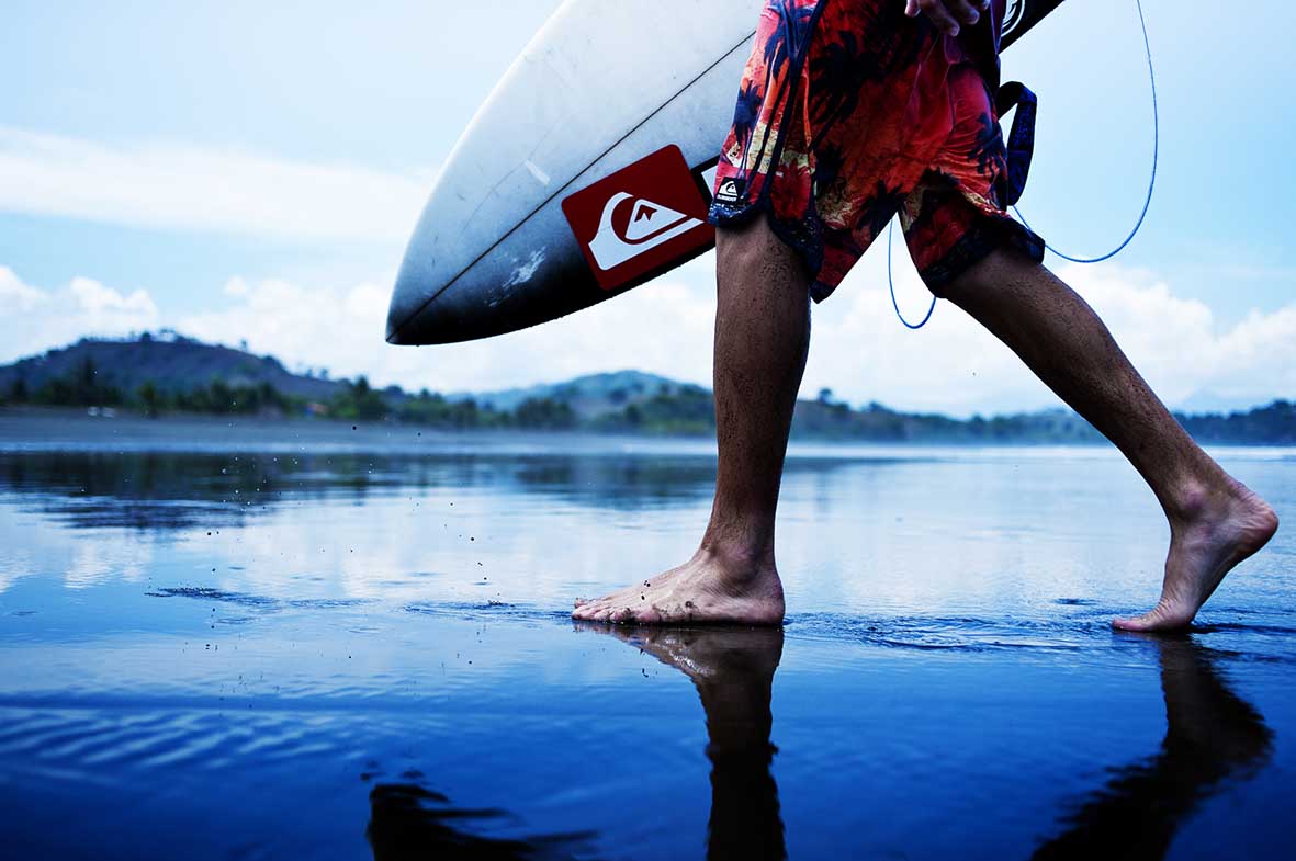 Quiksilver Y Roxy Con Las Dunas Escuela De Surf Las Dunas