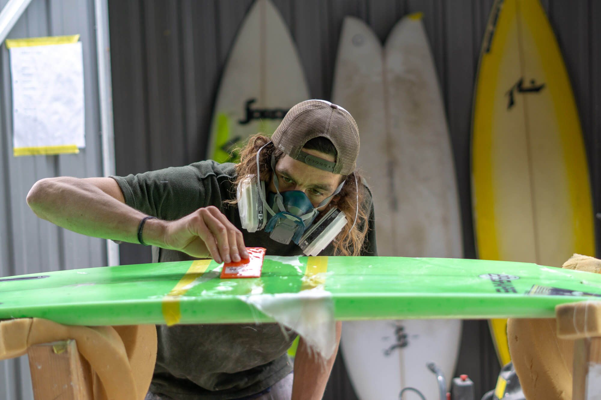 Reparar tabla de surf
